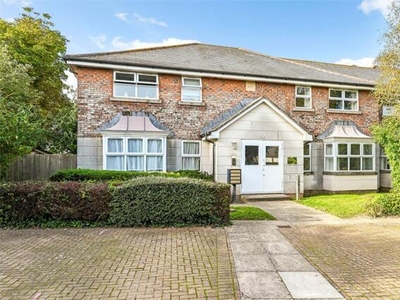 2 Bedroom Apartment For Sale In Chichester, West Sussex
