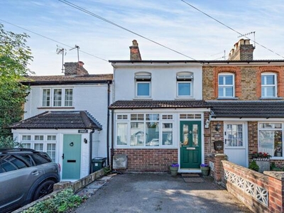 2 Bedroom Cottage For Sale In Croxley Green, Rickmansworth