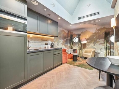 2 Bedroom Flat For Rent In
South Kensington