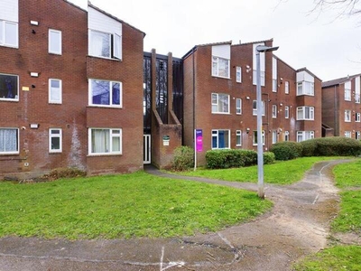 2 Bedroom Flat For Sale In Hollinswood