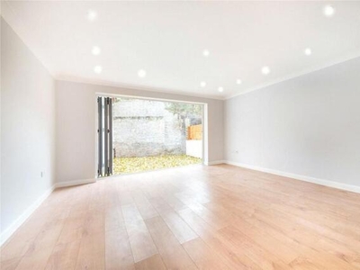 2 Bedroom Flat For Sale In
Maida Vale