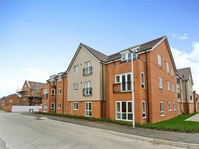 2 Bedroom Flat For Sale In Seaford, East Sussex