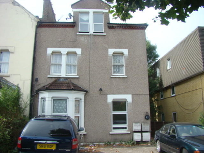 2 Bedroom Flat For Sale In South Norwood