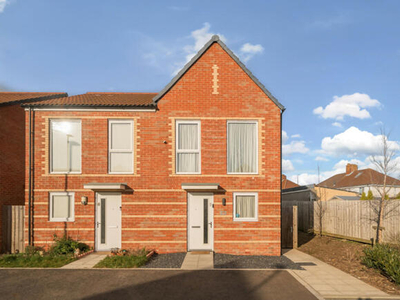 2 Bedroom Semi-detached House For Sale In Bristol