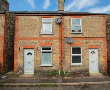 2 Bedroom Semi-detached House For Sale In Park Lane, Newmarket
