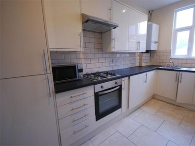 2 Bedroom Terraced House For Rent In Tooting