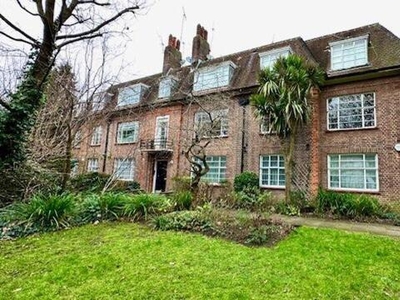 3 Bedroom Apartment For Rent In Hampstead Garden Suburb