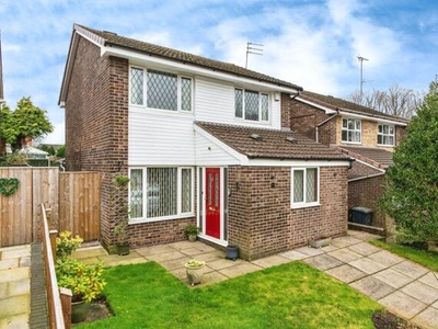 3 Bedroom Detached House For Sale In Ashton-in-makerfield, Wigan