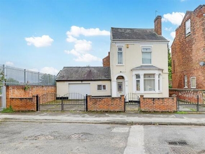 3 Bedroom Detached House For Sale In New Basford, Nottinghamshire