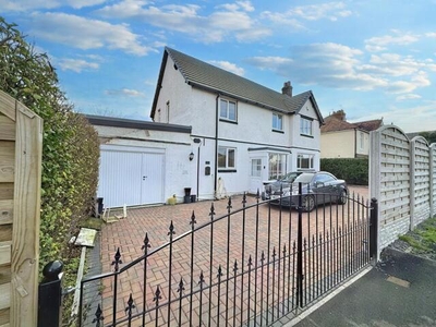 3 Bedroom Detached House For Sale In Pensarn, Conwy