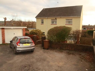 3 Bedroom Detached House For Sale In Pontllanfraith