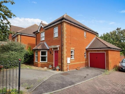 3 Bedroom Detached House For Sale In Romford