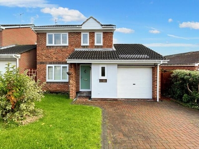 3 Bedroom Detached House For Sale In Stakeford, Northumberland