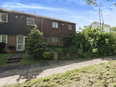 3 Bedroom End Of Terrace House For Sale In Northampton