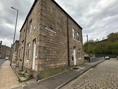 3 Bedroom End Of Terrace House For Sale In Todmorden