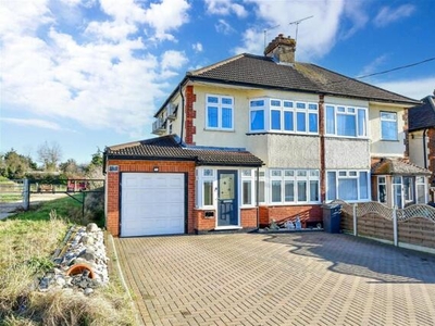 3 Bedroom Semi-detached House For Sale In Runwell, Wickford