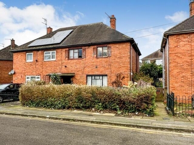 3 Bedroom Semi-detached House For Sale In Stoke-on-trent