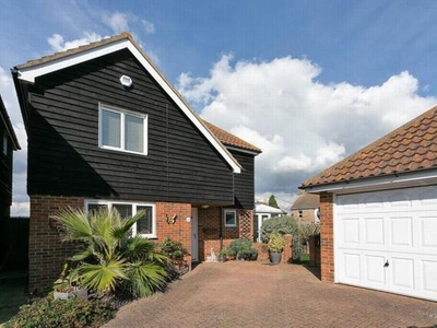 4 Bedroom Detached House For Sale In Dymchurch
