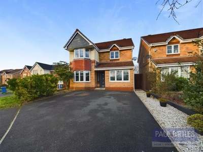 4 Bedroom Detached House For Sale In Irlam, Manchester