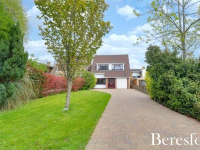 4 Bedroom Detached House For Sale In Wyatts Green