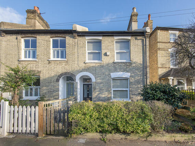 4 Bedroom House For Sale In London