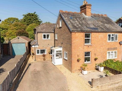 4 Bedroom Semi-detached House For Sale In Ashurst Wood