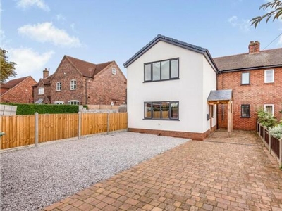 4 Bedroom Semi-detached House For Sale In Doncaster