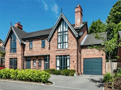 4 Bedroom Semi-detached House For Sale In Manchester, Greater Manchester