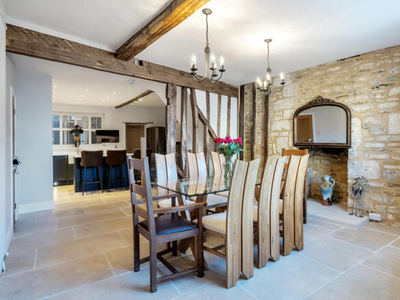 4 Bedroom Town House For Sale In Tetbury