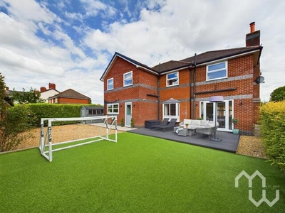 5 Bedroom Detached House For Sale In Euxton