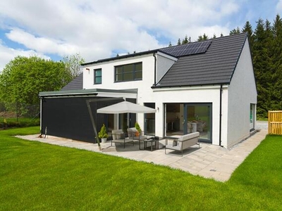 5 Bedroom Detached House For Sale In Fintry