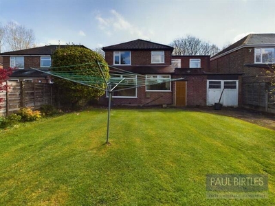 5 Bedroom Detached House For Sale In Flixton, Trafford