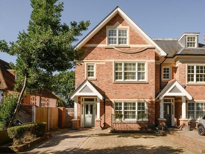 5 Bedroom Semi-detached House For Sale In Wimbledon, London