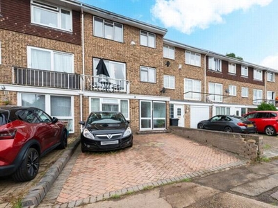 5 Bedroom Town House For Sale In Bromley