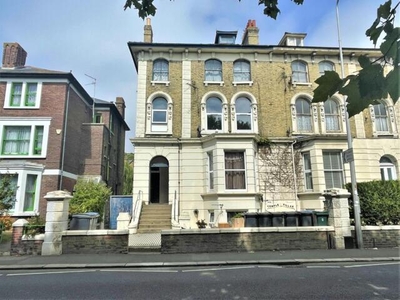 7 Bedroom Semi-detached House For Sale In Dover, Kent