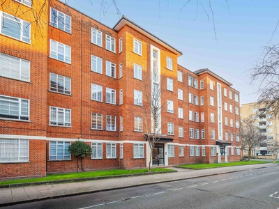 Flat in Shannon Place, St John's Wood, NW8