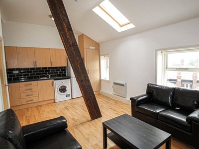 Flat to rent in Hyde Terrace, Leeds, #929215 LS2