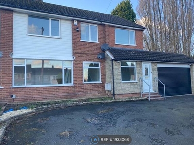 Semi-detached house to rent in Kendall Rise, Kingswinford DY6
