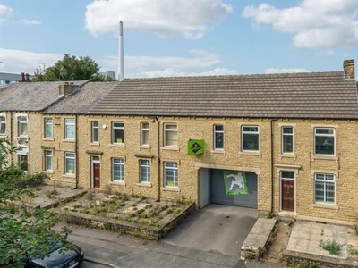 Terraced House For Sale In Huddersfield