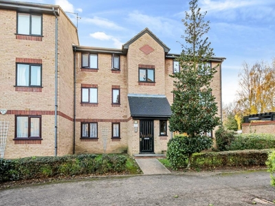 2 Bed Flat/Apartment For Sale in Northolt, Middlesex, UB5 - 5250227