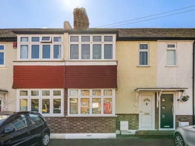 3 Bed House For Sale in Langley Road, Staines Upon Thames, TW18 - 4927658