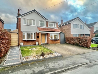 4 bedroom detached house for sale in Wetherby, Priory Close, LS22