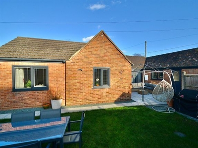 Bungalow for sale in Rose Barn, Three Cocks Lane, Offenham WR11