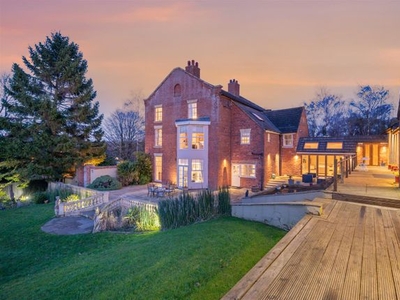 Detached house for sale in Northamptonshire Country Home c5 Acres, Swimming Pool, 7500 Sq Ft NN11