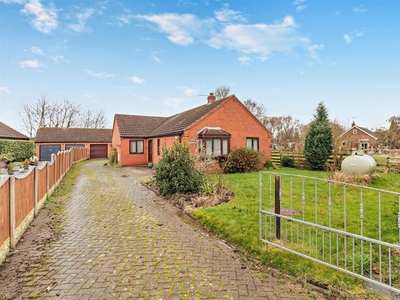Bungalow for sale in Broad Lane, Sykehouse, Doncaster DN14