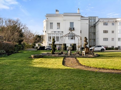 Flat for sale in Osborne House, Queens Road, Cheltenham, Gloucestershire GL50