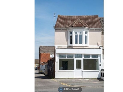 Flat to rent in Ferndale Road, Swindon SN2
