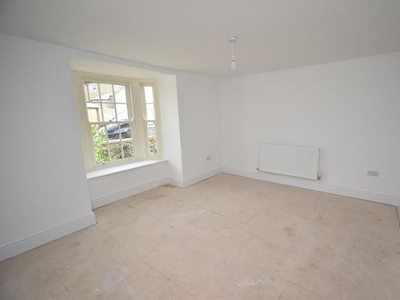 Flat to rent in The Street, Olveston, Bristol, 4Dr. BS35
