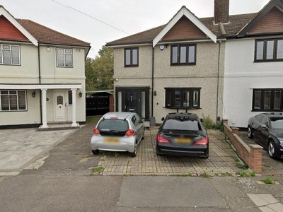 Property to rent in Hall Road, Chadwell Heath, Romford RM6