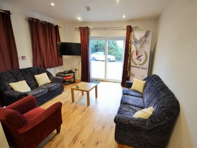 Room to rent in St. Davids Hill, Exeter EX4